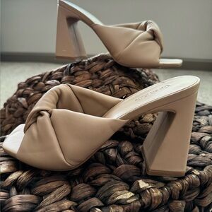 Nordstrom Open Edit Nude Chunky Heel | 8.5